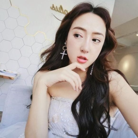 BOHO Vintage Style Clip On Unmatched Crystal Stud Pearl Paved Cross Earrings - Picture 4 of 4